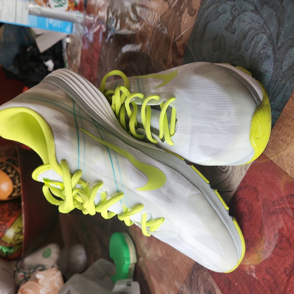 Only worn once!!!! Size 10 Nike running shoes